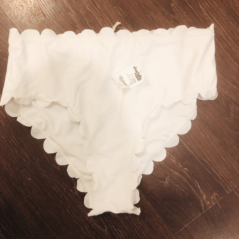 NWT High Waisted Scalloped Bikini Bottoms size L